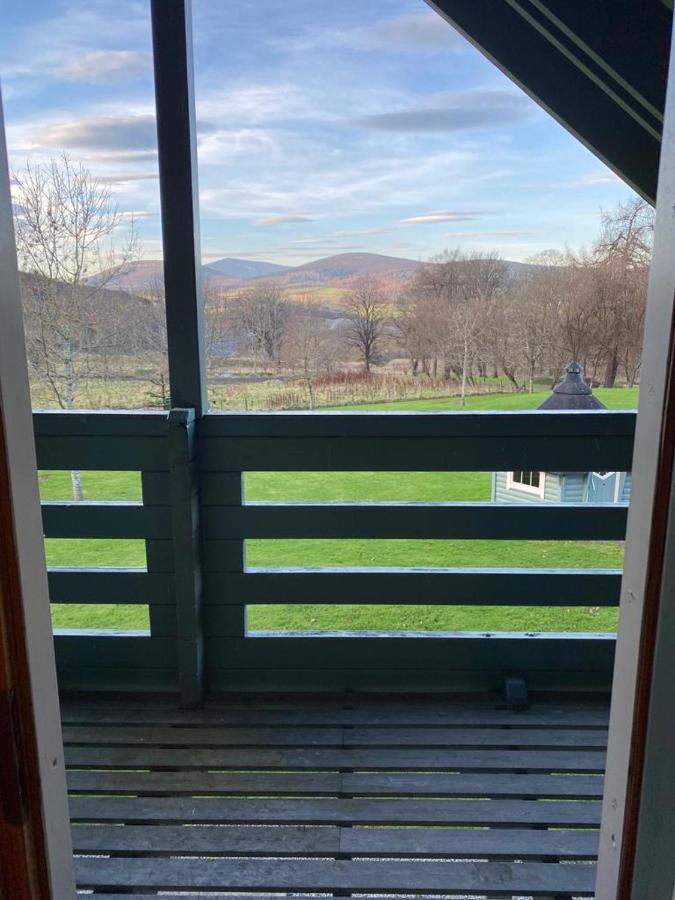 Parkmore Holiday Cottages Дафтаун Экстерьер фото