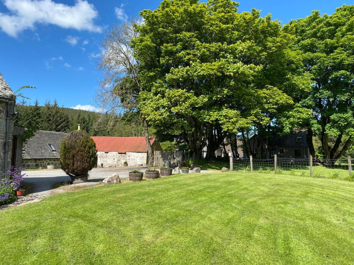 Parkmore Holiday Cottages Дафтаун Экстерьер фото