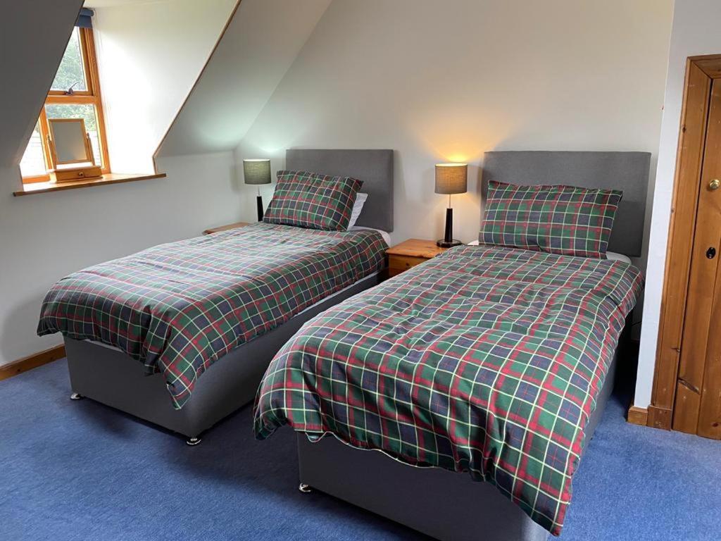 Parkmore Holiday Cottages Дафтаун Экстерьер фото